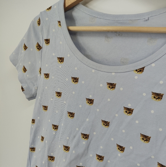 Uniqlo | cat printed short sleeve crop - Picture 2 of 5